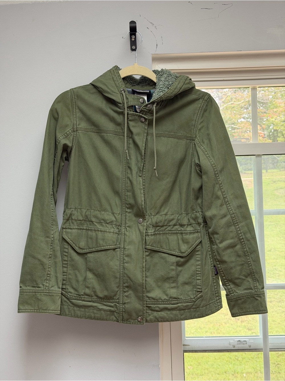 Patagonia Women’s Hooded Utility Jacket in Olive Green